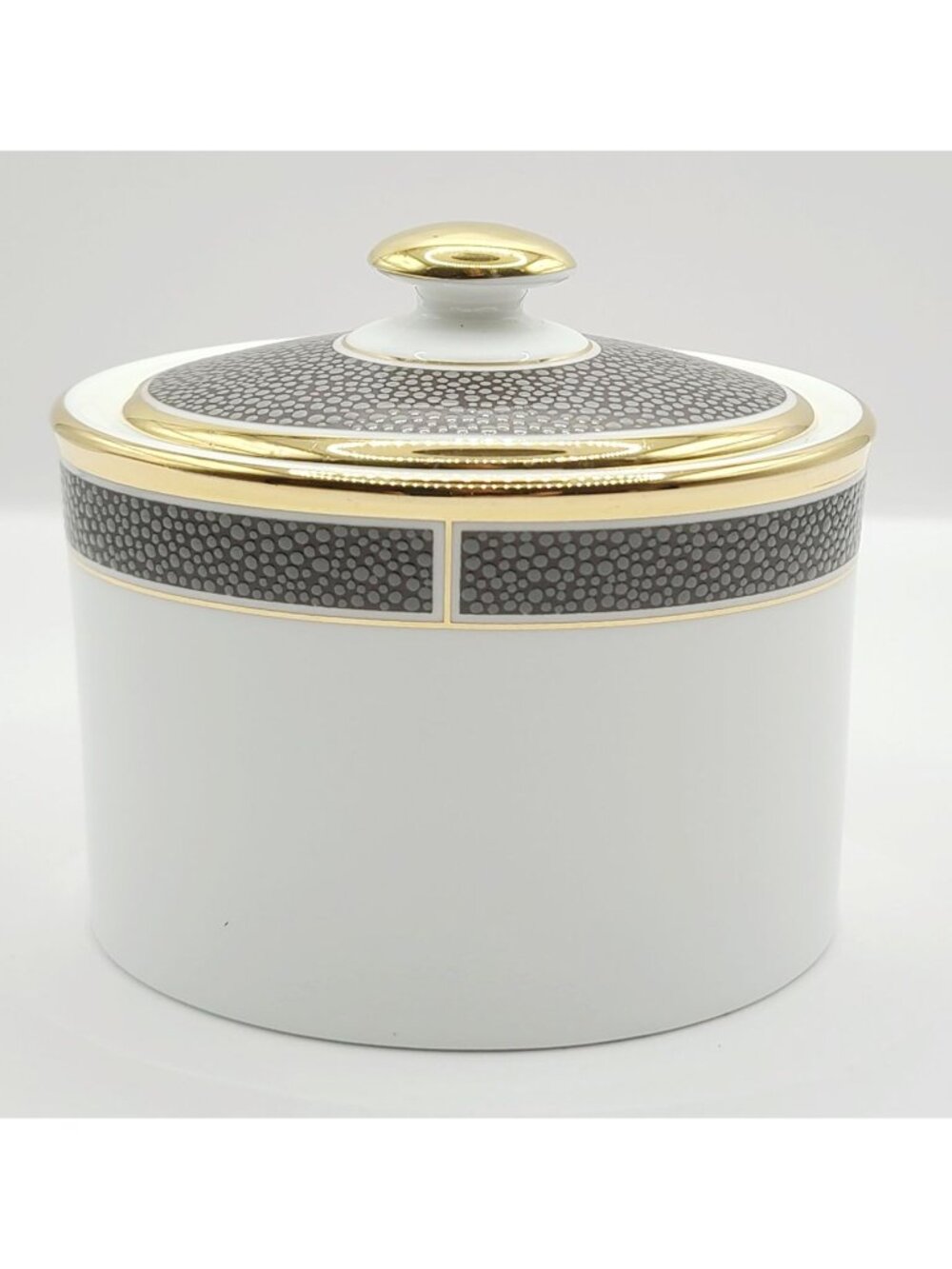 Wedgwood Shagreen Cocoa Sugar Bowl With Lid Chocolate Gold Porcelain New W/ Tags - Picture 1 of 9